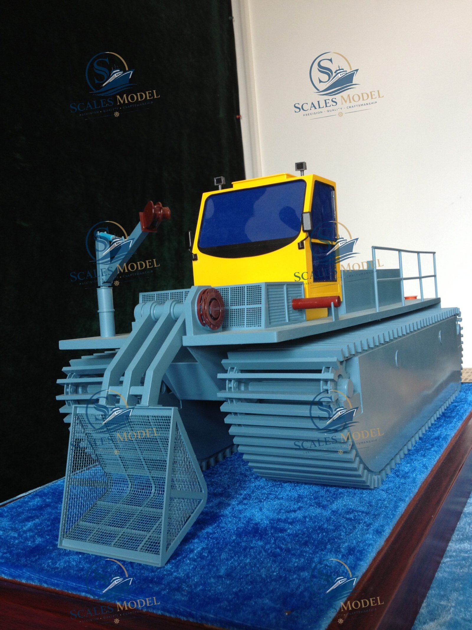 special engineering display model